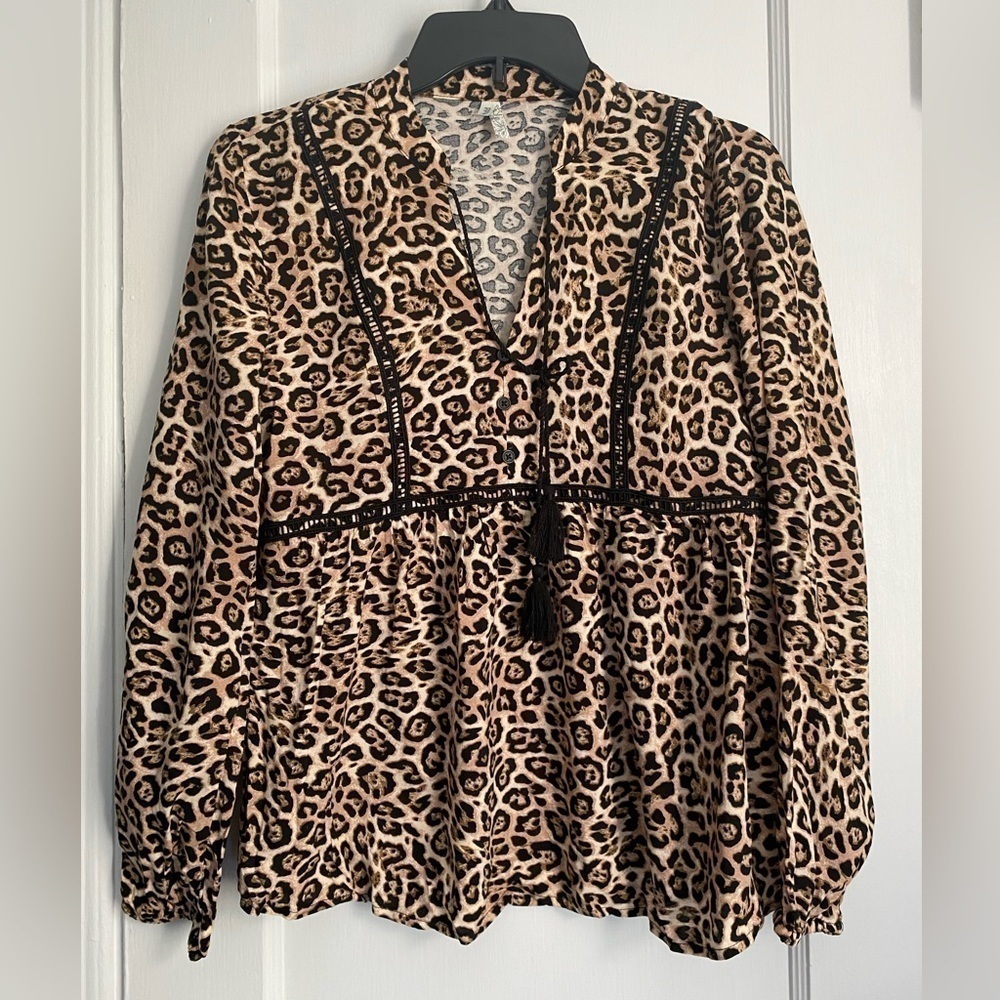 NWT - Mudd Blouse Cheetah Print- Small